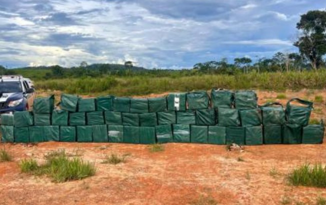 Polícia apreende 510 quilos de cocaína em pista clandestina em Mato Grosso